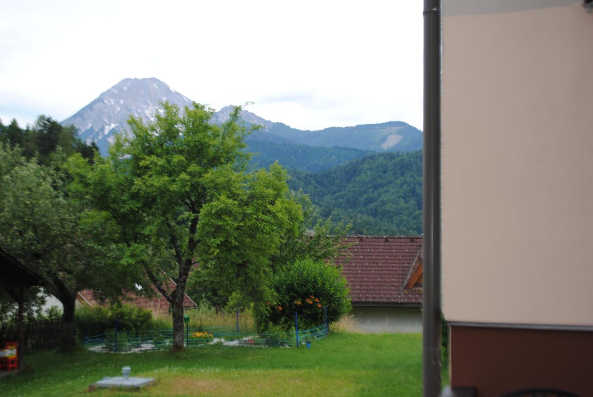 Ferienhaus Michor Latschach ober dem Faakersee Eksteriør billede